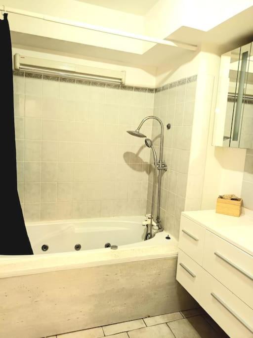 Bel Appart Calme Proche Cdg Гонес Экстерьер фото